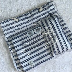 LAST CHANCE NWOT Beach Tote